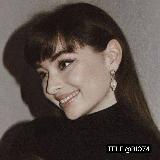 Аватарка канала كانها لك ، تصاميم ، صور ، بنات💓💓