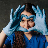 Аватарка канала Микерина. Роды? Зови акушера!