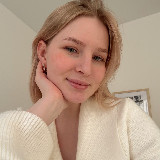 Аватарка канала с КСЮ о важном и личном🫶🏻