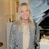 Аватарка канала "ИЗНAНКA М0ДЫ"