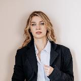 Аватарка канала Сильно сказано | Наташа Широкова