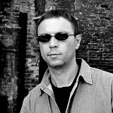 Аватарка канала ВИКТОР ПЕЛЕВИН • A SINISTRA