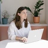 Аватарка канала Крис печатает...