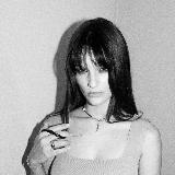 Аватарка канала уютный маньяк