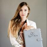 Аватарка канала Инвестиции в недвижимость | Ксения Макаренко