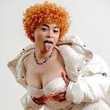 Аватарка канала Deniis <3🤍