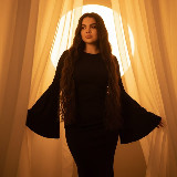 Аватарка канала "ИИ ПРОМПТЫ.𝙽𝙴𝙸𝚁𝙾. 𝙿𝚁𝙾𝙼𝙿𝚃📸"