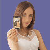 Аватарка канала Вика про Таро, чистку воском и свечи